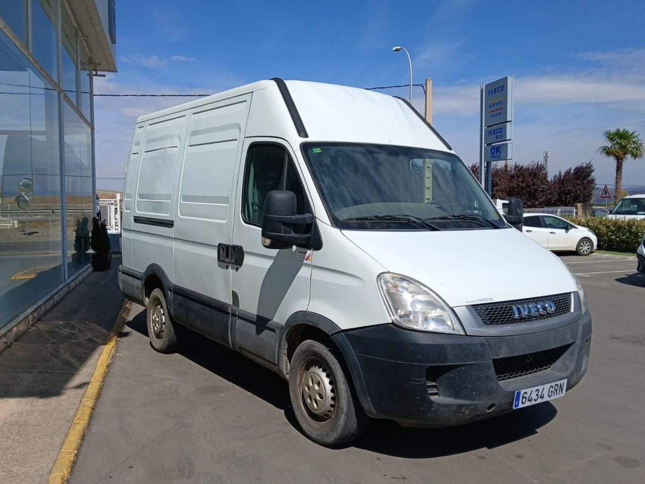 Furgón IVECO 35S13 10m3 - Furgon: slika 3 Furgón IVECO 35S13 10m3 - Furgon: slika 3