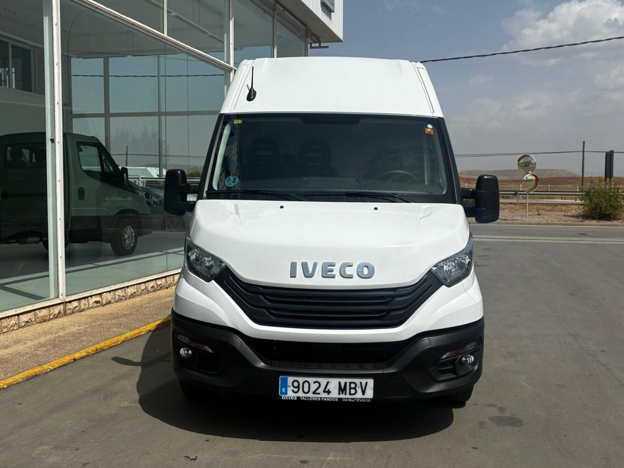Furgón IVECO 35S14 V 12m3 - Furgon: slika 2 Furgón IVECO 35S14 V 12m3 - Furgon: slika 2