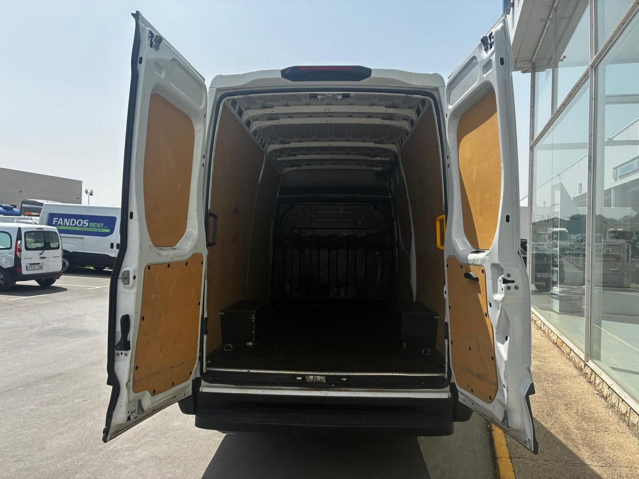 Furgón IVECO 35S14 V 12m3 - Furgon: slika 5 Furgón IVECO 35S14 V 12m3 - Furgon: slika 5