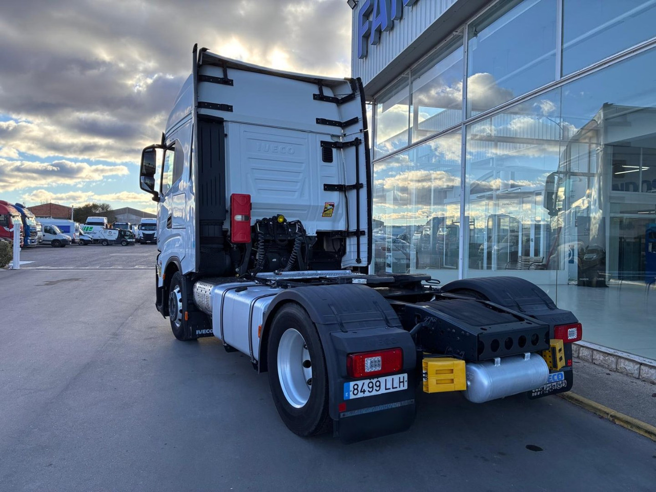 Cabeza Tractora IVECO 460 AUTOMATICO INTARDER ADR - Tegljač: slika 4 Cabeza Tractora IVECO 460 AUTOMATICO INTARDER ADR - Tegljač: slika 4