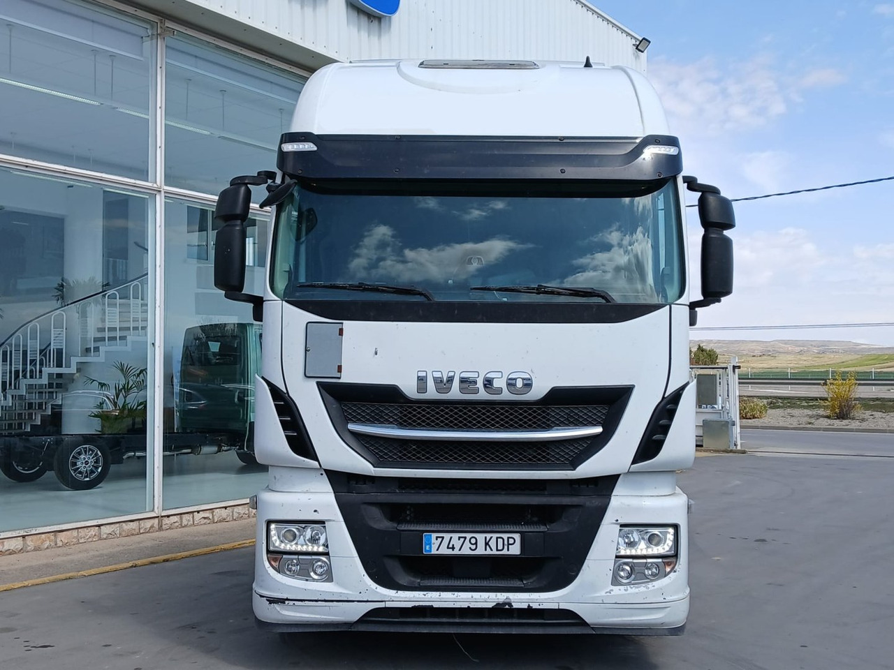 Cabeza Tractora IVECO 510 AUTOMATICO CON INTARDER - Tegljač: slika 2 Cabeza Tractora IVECO 510 AUTOMATICO CON INTARDER - Tegljač: slika 2