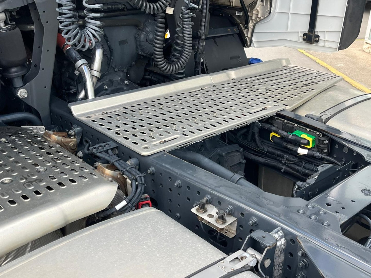 Cabeza Tractora IVECO S-WAY 510 AUTOMATICO CON INTARDER - Tegljač: slika 5 Cabeza Tractora IVECO S-WAY 510 AUTOMATICO CON INTARDER - Tegljač: slika 5