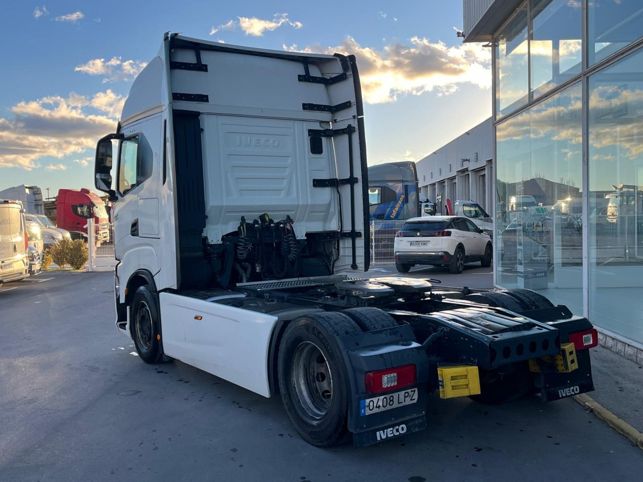 Cabeza Tractora IVECO S-WAY 510 AUTOMATICO CON INTARDER - Tegljač: slika 4 Cabeza Tractora IVECO S-WAY 510 AUTOMATICO CON INTARDER - Tegljač: slika 4