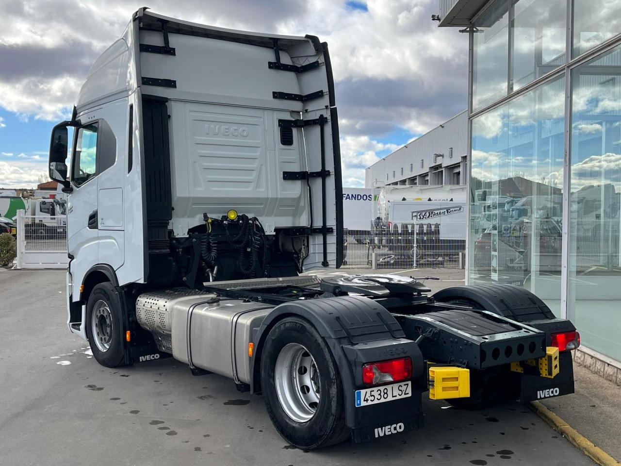 Cabeza Tractora IVECO S-WAY 510 AUTOMATICO CON INTARDER - Tegljač: slika 4 Cabeza Tractora IVECO S-WAY 510 AUTOMATICO CON INTARDER - Tegljač: slika 4