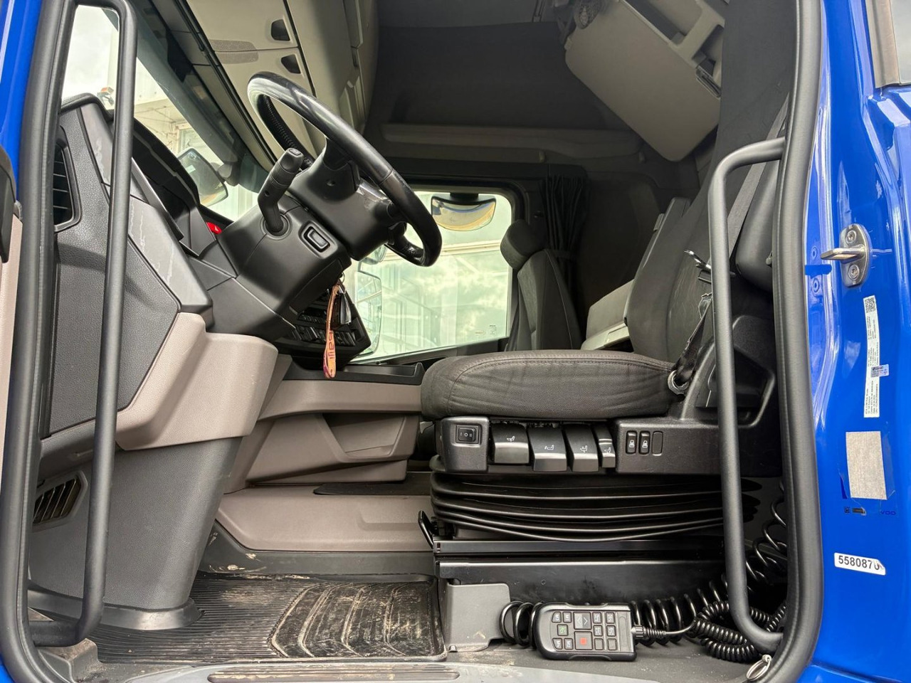 Cabeza Tractora Scania R450 AUTOMATICO-INTARDER - Tegljač: slika 5 Cabeza Tractora Scania R450 AUTOMATICO-INTARDER - Tegljač: slika 5