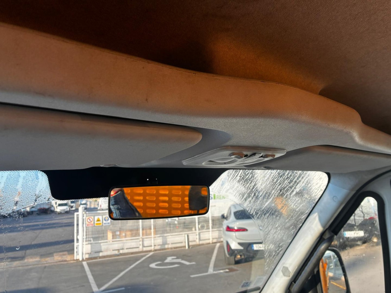 Dostavno vozilo istovarivač Volquete/Dumper IVECO 35C14 CAJA BASCULANTE: slika 13