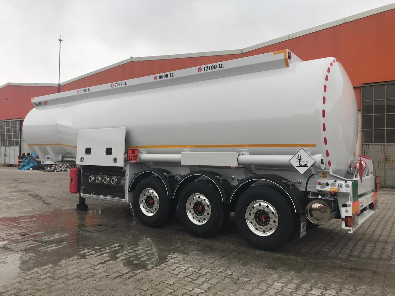 NURSAN Aluminium Tanker - Poluprikolica cisterna: slika 4 NURSAN Aluminium Tanker - Poluprikolica cisterna: slika 4