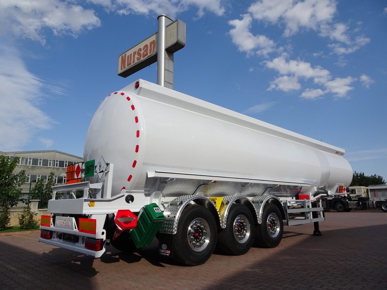 NURSAN Aluminium Tanker - Poluprikolica cisterna: slika 1 NURSAN Aluminium Tanker - Poluprikolica cisterna: slika 1