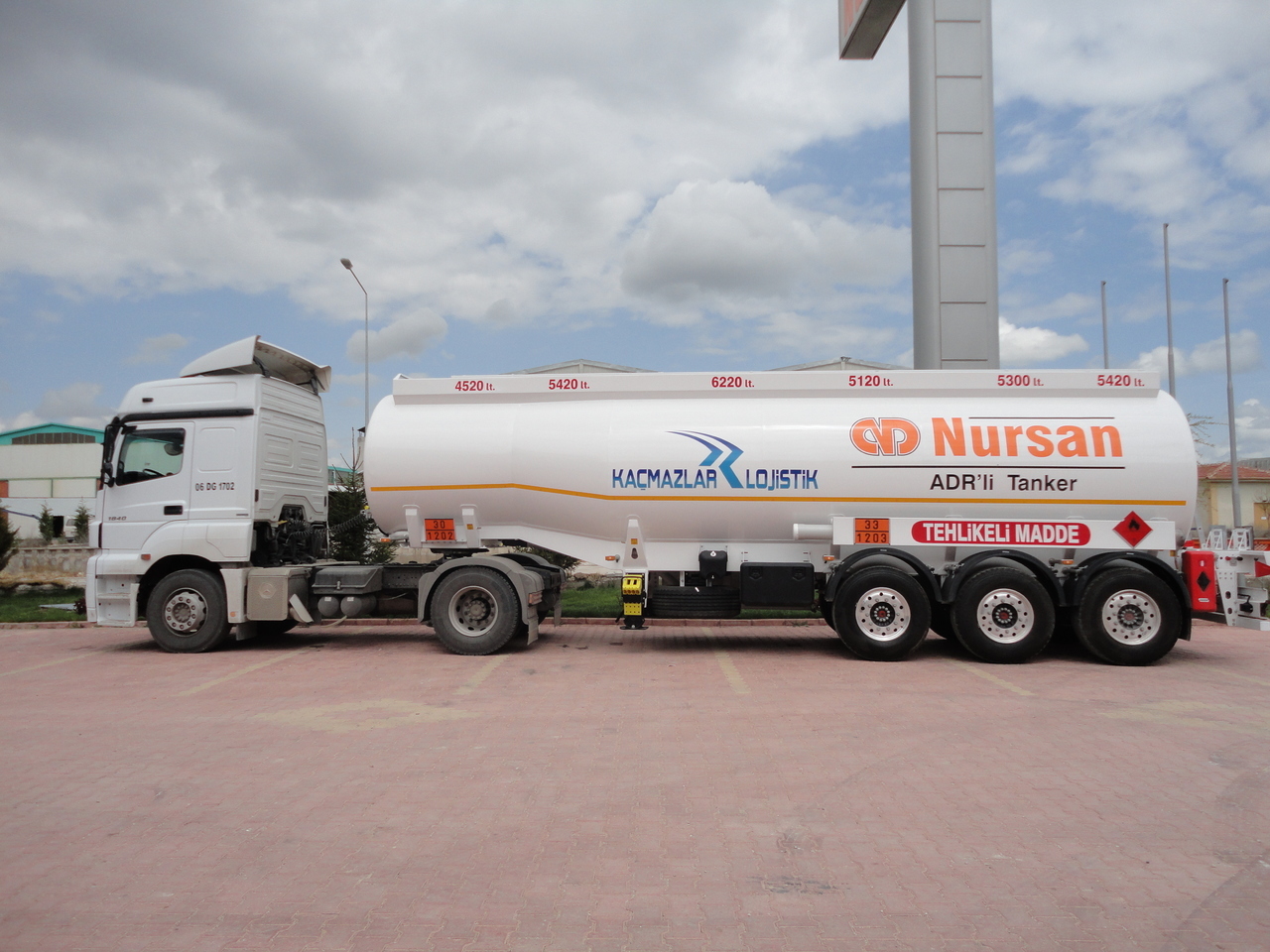 NURSAN Steel Tanker - Poluprikolica cisterna: slika 1 NURSAN Steel Tanker - Poluprikolica cisterna: slika 1