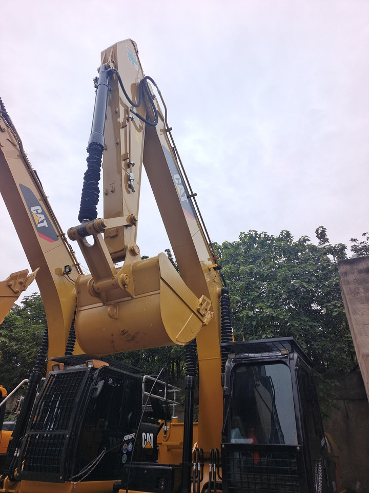 CAT 320D2 L - Bager guseničar: slika 2 CAT 320D2 L - Bager guseničar: slika 2