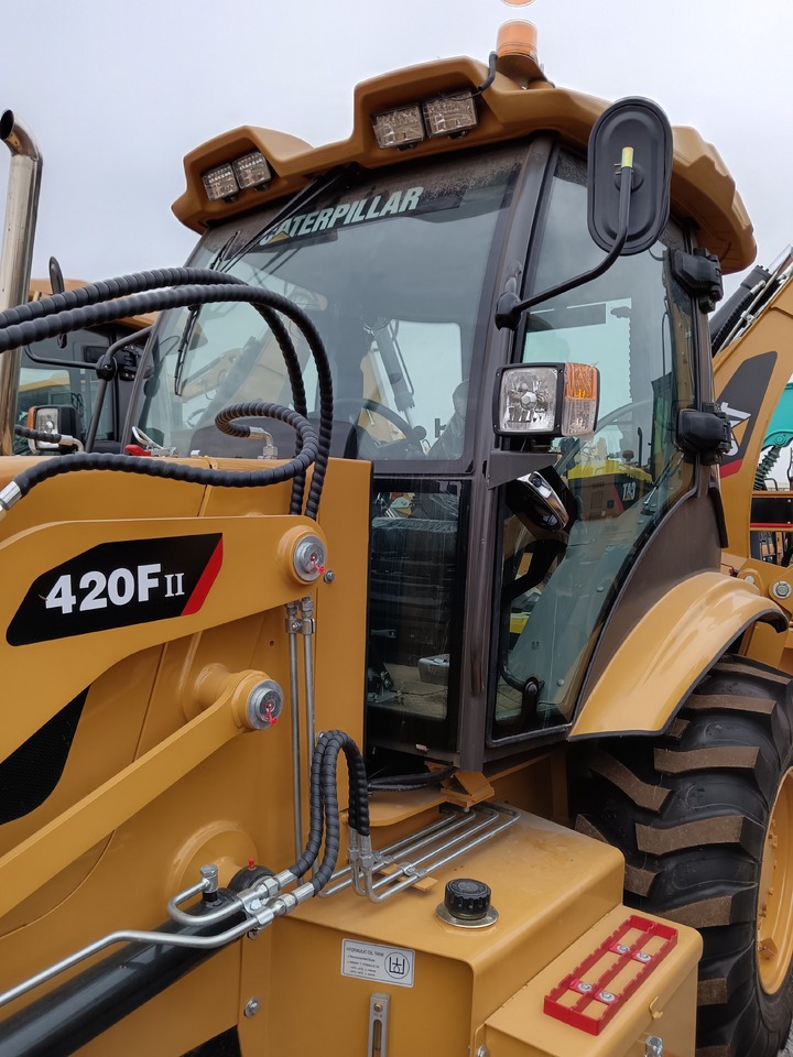 CAT 420FⅡ CATERPILLAR 420 F JCB 3CX - Bager utovarivač: slika 1 CAT 420FⅡ CATERPILLAR 420 F JCB 3CX - Bager utovarivač: slika 1