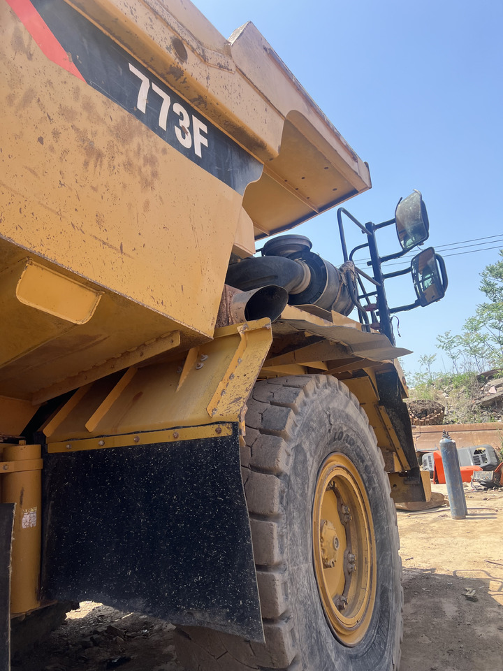 CAT 773F 773 F MINING TRUCK - Kiper sa krutom šasijom/ Kiper za kamen: slika 5 CAT 773F 773 F MINING TRUCK - Kiper sa krutom šasijom/ Kiper za kamen: slika 5