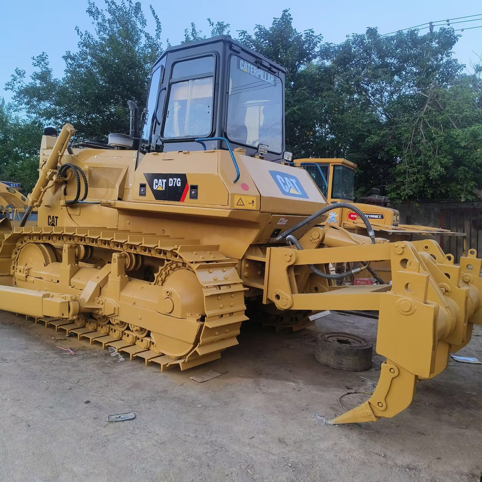 CAT D7G - Buldožer: slika 3 CAT D7G - Buldožer: slika 3