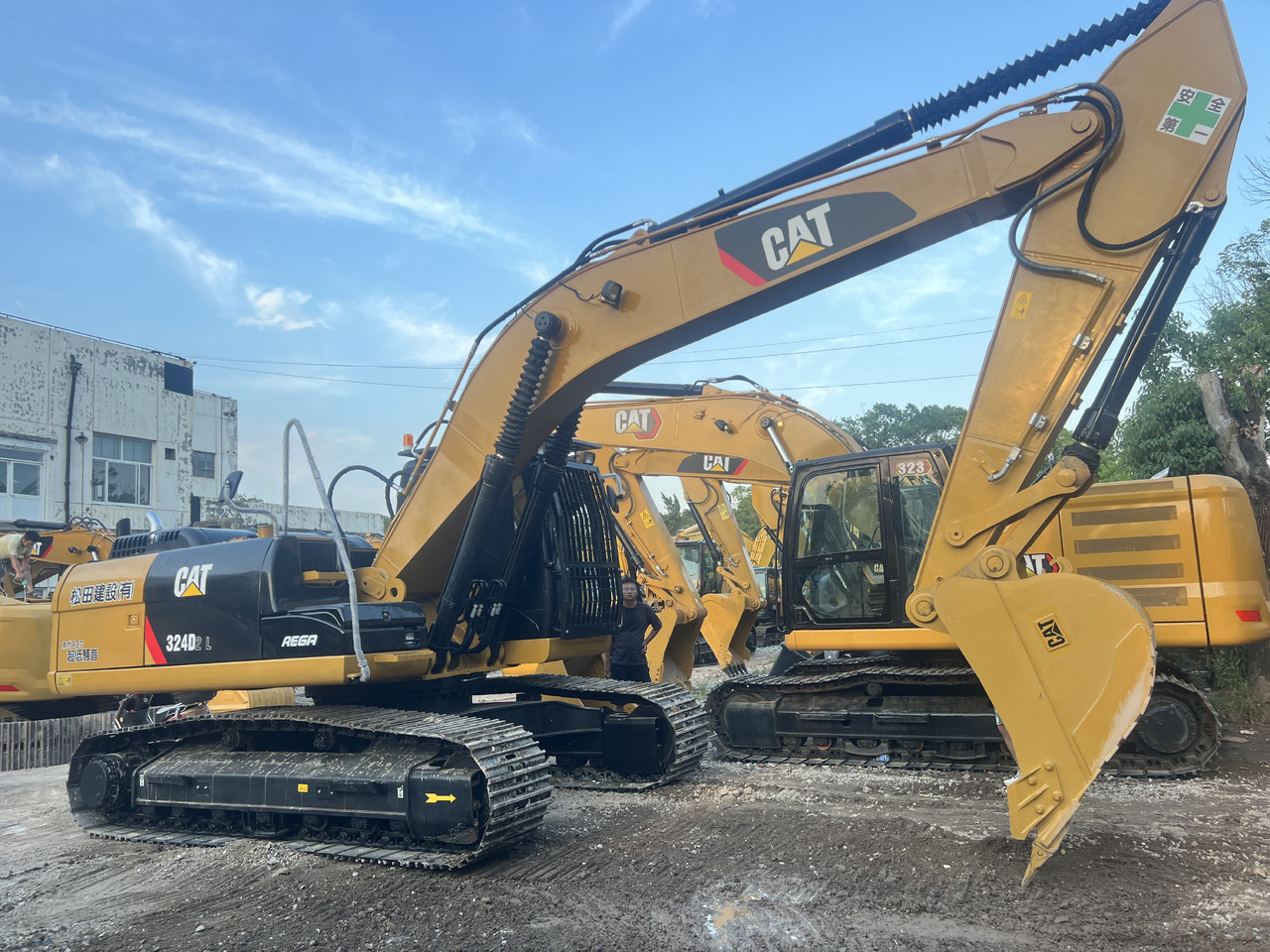 CATERPILLAR 324D2L CAT 324DL - Bager guseničar: slika 2 CATERPILLAR 324D2L CAT 324DL - Bager guseničar: slika 2