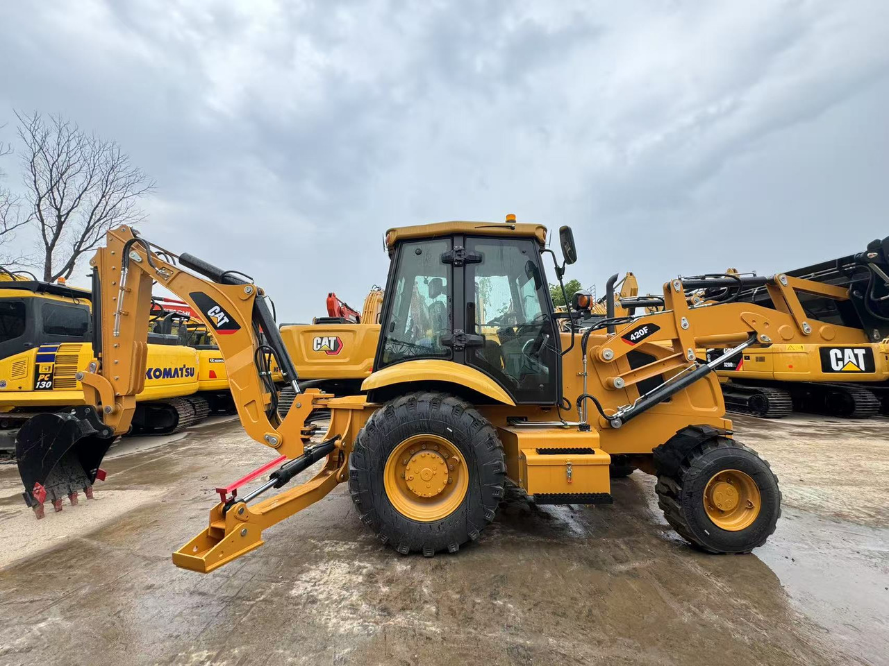 CATERPILLAR 420F - Bager utovarivač: slika 1 CATERPILLAR 420F - Bager utovarivač: slika 1
