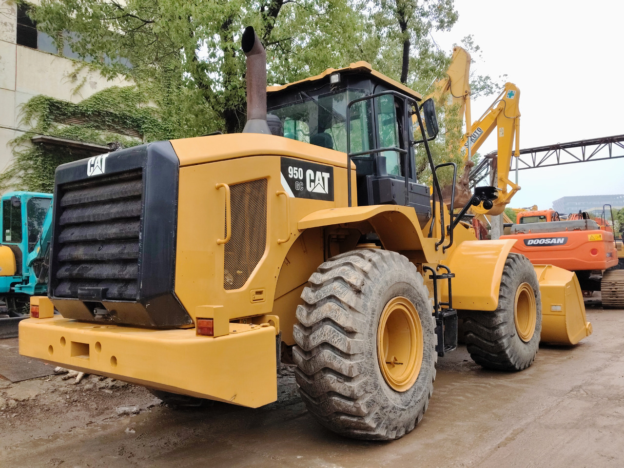 CATERPILLAR 950GC - Utovarivač točkaš: slika 4 CATERPILLAR 950GC - Utovarivač točkaš: slika 4