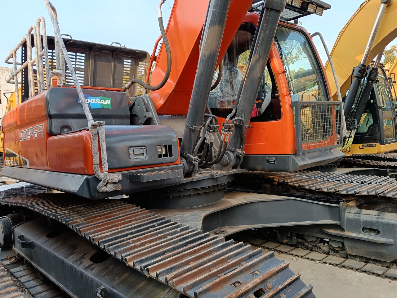 DOOSAN DX 340 LC - 9 C DX340 LCA - Bager guseničar: slika 2 DOOSAN DX 340 LC - 9 C DX340 LCA - Bager guseničar: slika 2