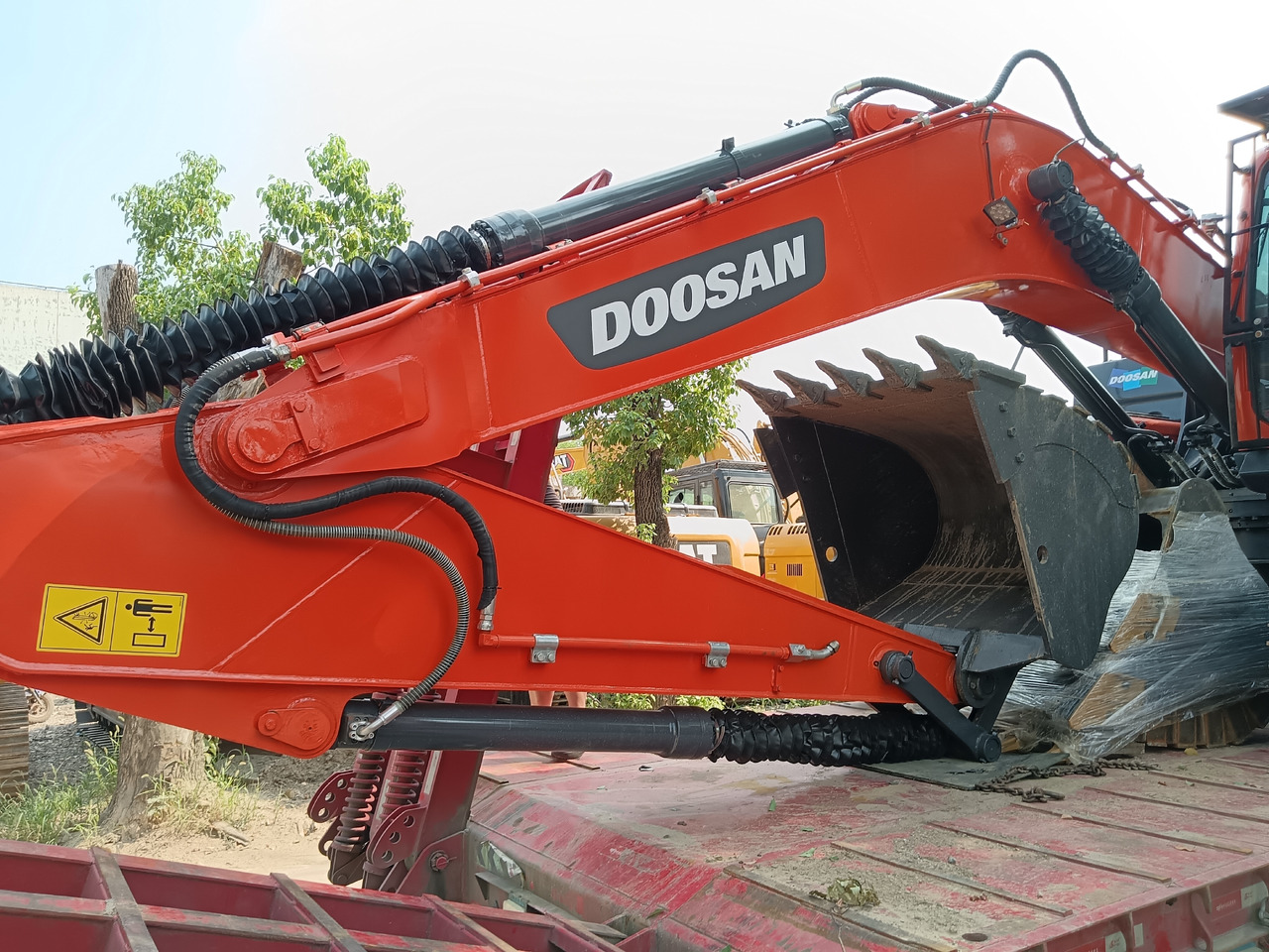 DOOSAN DX225 LCA LC-9C - Bager guseničar: slika 4 DOOSAN DX225 LCA LC-9C - Bager guseničar: slika 4