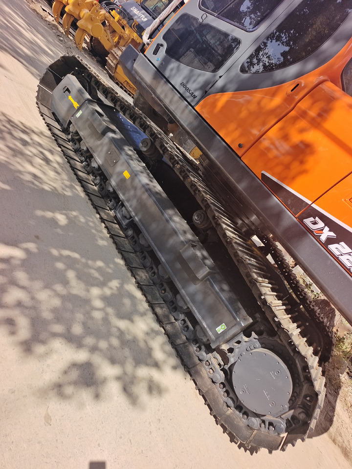 DOOSAN DX225LCA - Bager guseničar: slika 2 DOOSAN DX225LCA - Bager guseničar: slika 2