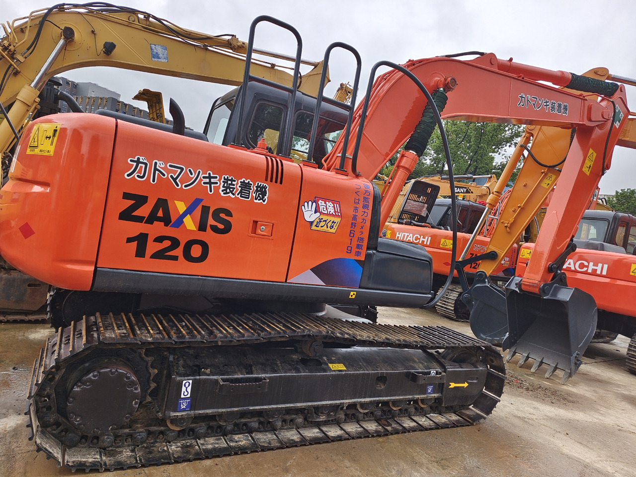 HITACHI ZX120 - Bager guseničar: slika 2 HITACHI ZX120 - Bager guseničar: slika 2