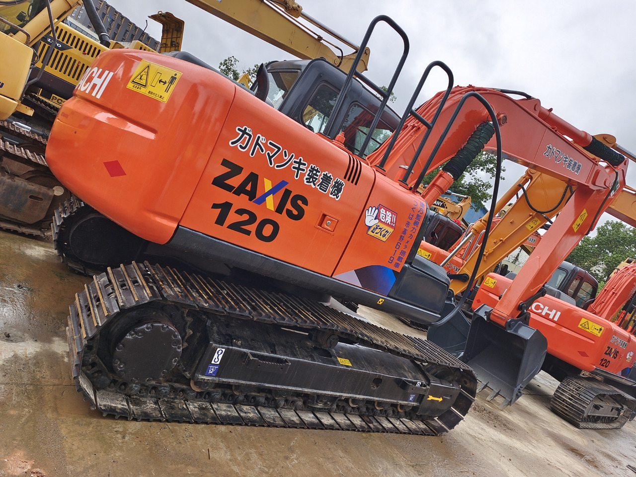 HITACHI ZX120 - Bager guseničar: slika 3 HITACHI ZX120 - Bager guseničar: slika 3