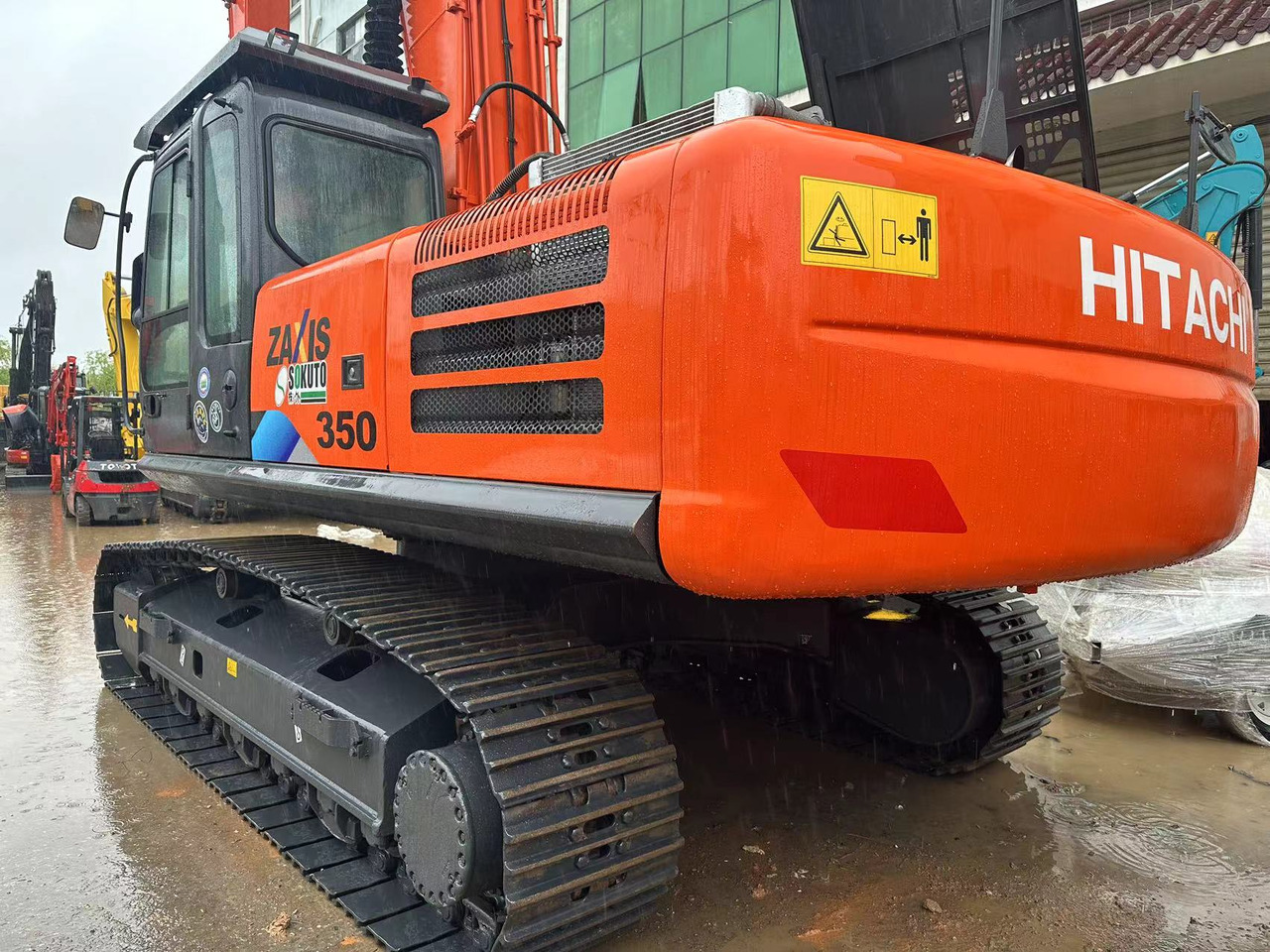 HITACHI ZX350 - Bager guseničar: slika 1 HITACHI ZX350 - Bager guseničar: slika 1