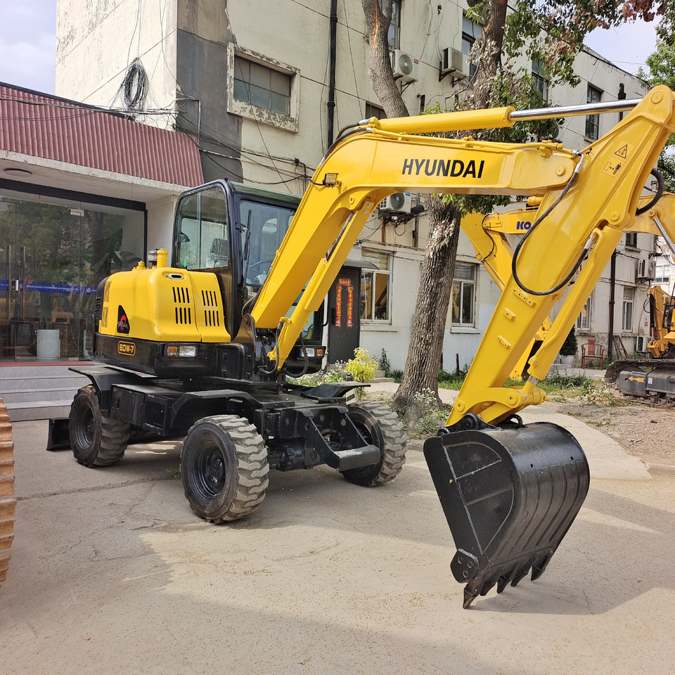 Bager točkaš HYUNDAI R 60W - 7 R60W-7: slika 1