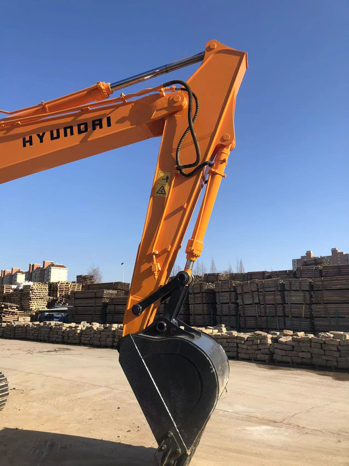 HYUNDAI R215-9 - Bager guseničar: slika 4 HYUNDAI R215-9 - Bager guseničar: slika 4