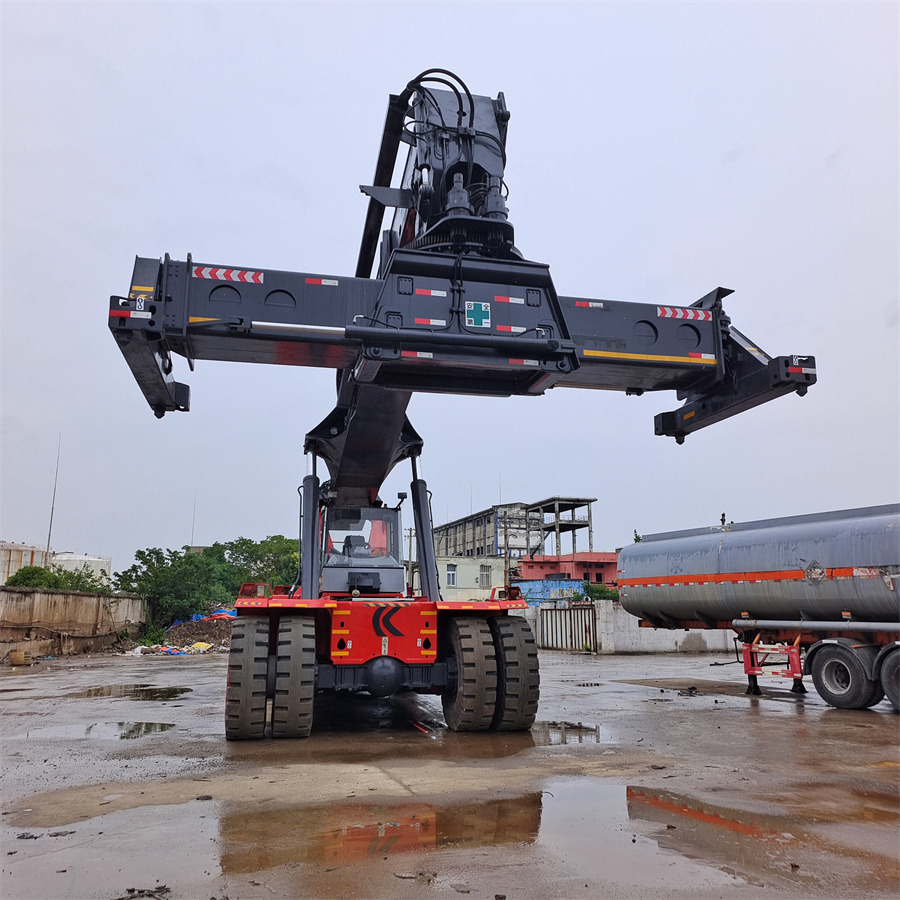 KALMAR DRF 450 45 TON REACH STACKER - Dizalica za kontejnere: slika 2 KALMAR DRF 450 45 TON REACH STACKER - Dizalica za kontejnere: slika 2