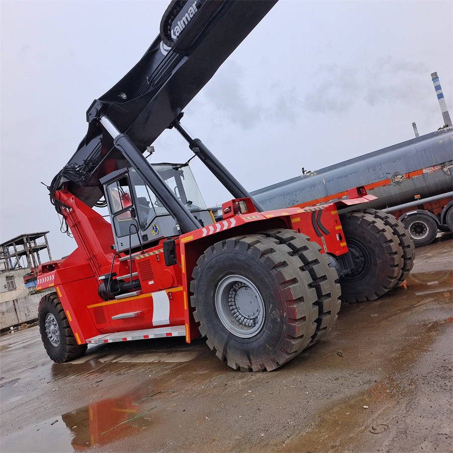 KALMAR DRF 450 45 TON REACH STACKER - Dizalica za kontejnere: slika 4 KALMAR DRF 450 45 TON REACH STACKER - Dizalica za kontejnere: slika 4