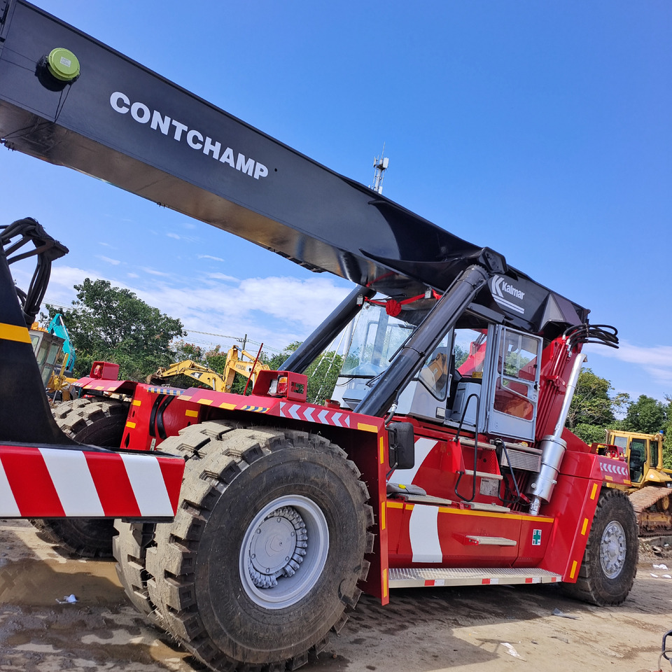 KALMAR drf450 DRF450 DRT DRD DRU DRS - Dizalica za kontejnere: slika 1 KALMAR drf450 DRF450 DRT DRD DRU DRS - Dizalica za kontejnere: slika 1