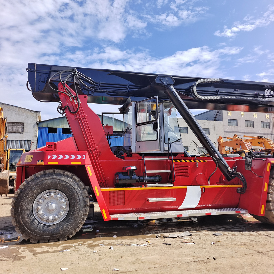 KALMAR drf450 DRF450 DRT DRD DRU DRS - Dizalica za kontejnere: slika 4 KALMAR drf450 DRF450 DRT DRD DRU DRS - Dizalica za kontejnere: slika 4
