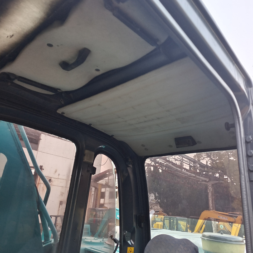 Bager guseničar KOBELCO SK 200-8: slika 7