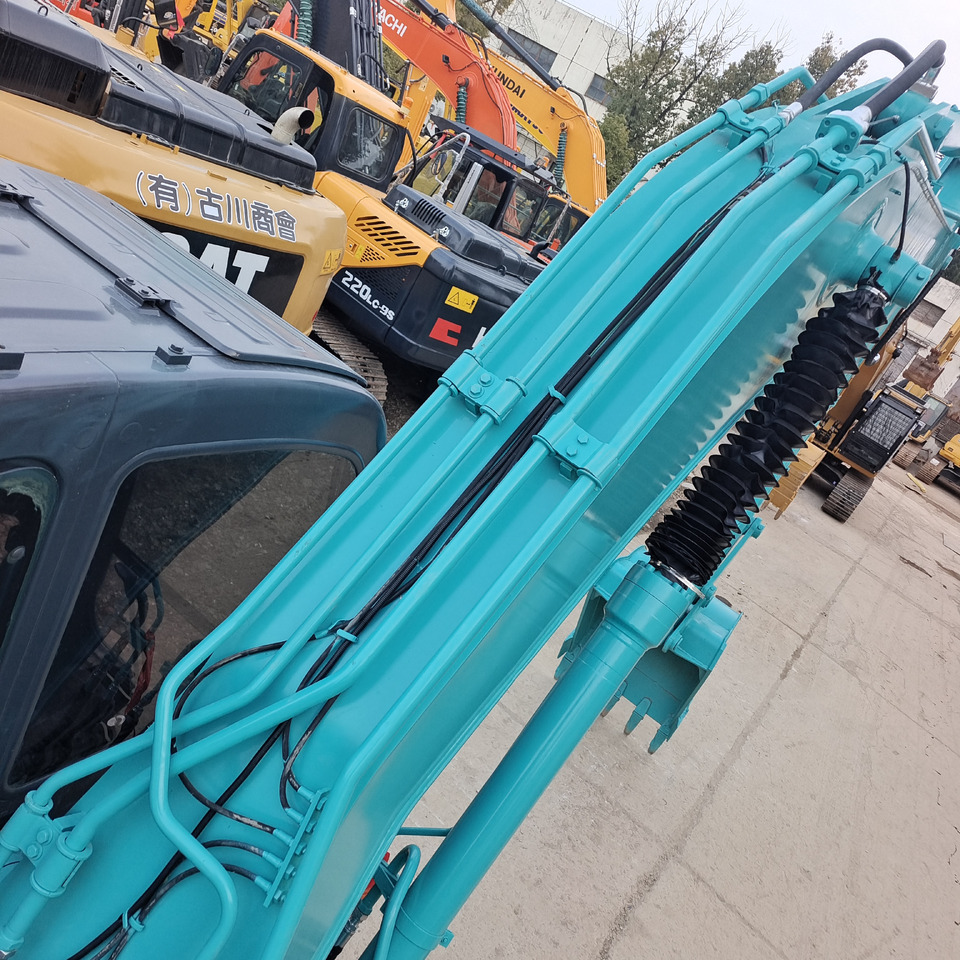 Bager guseničar KOBELCO SK 200-8: slika 10