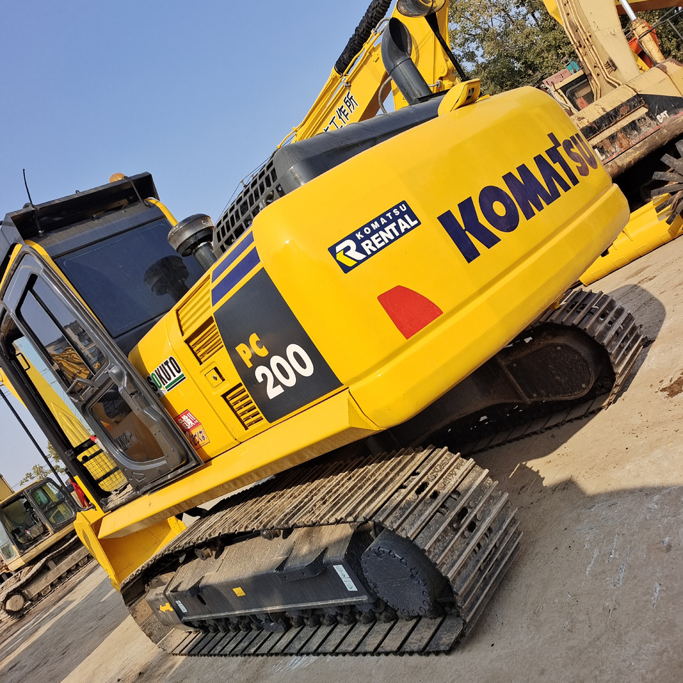 KOMATSU PC200-8 - Bager guseničar: slika 1 KOMATSU PC200-8 - Bager guseničar: slika 1