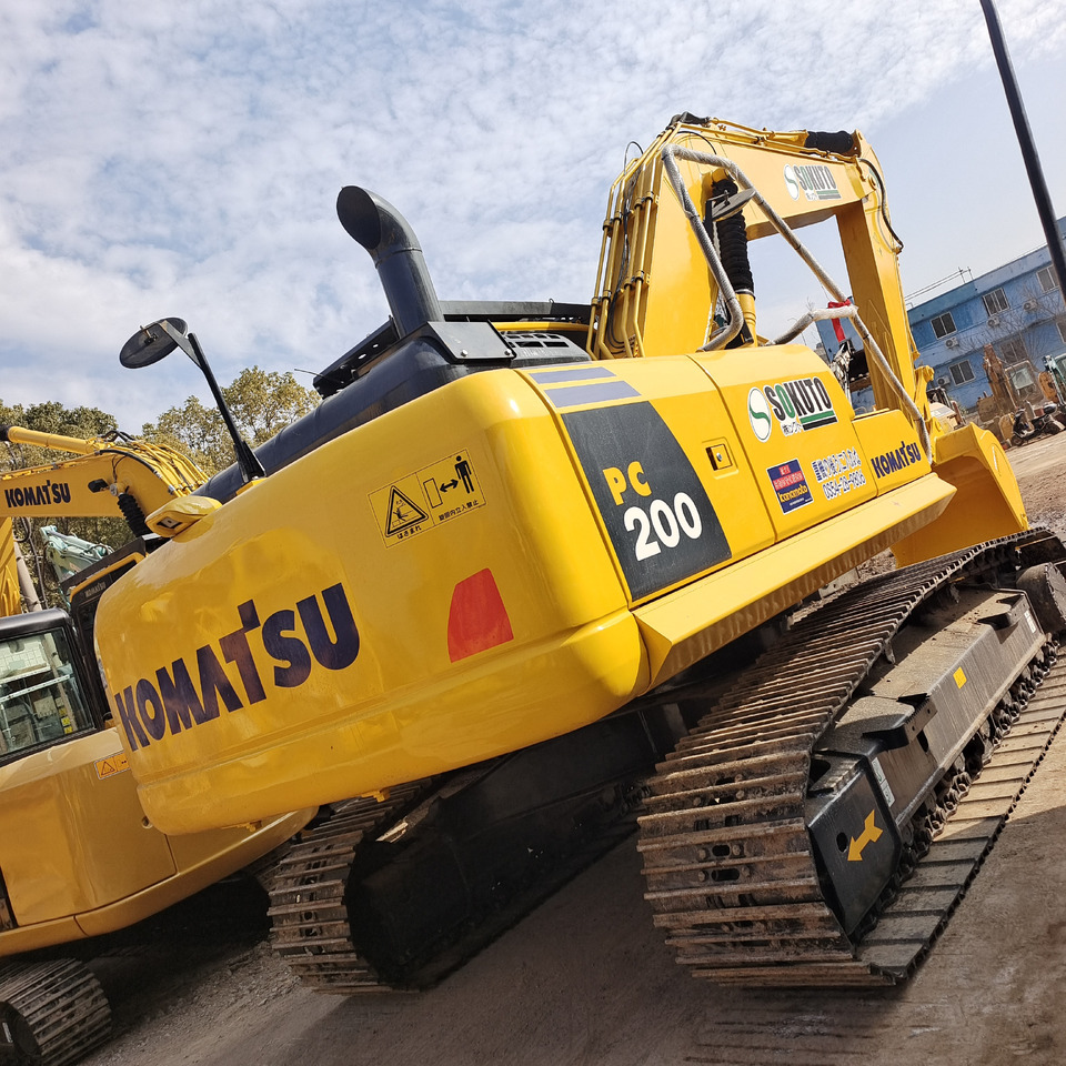 KOMATSU PC200-8 - Bager guseničar: slika 1 KOMATSU PC200-8 - Bager guseničar: slika 1