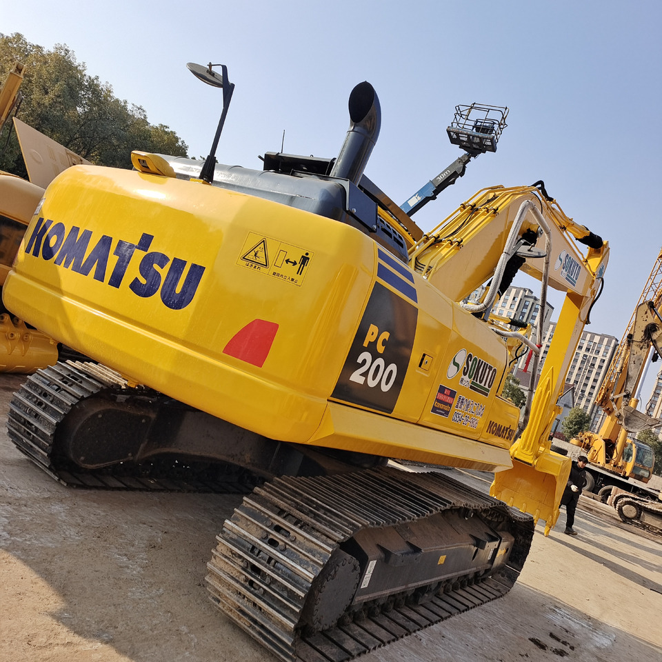 Bager guseničar KOMATSU PC200-8N1: slika 15