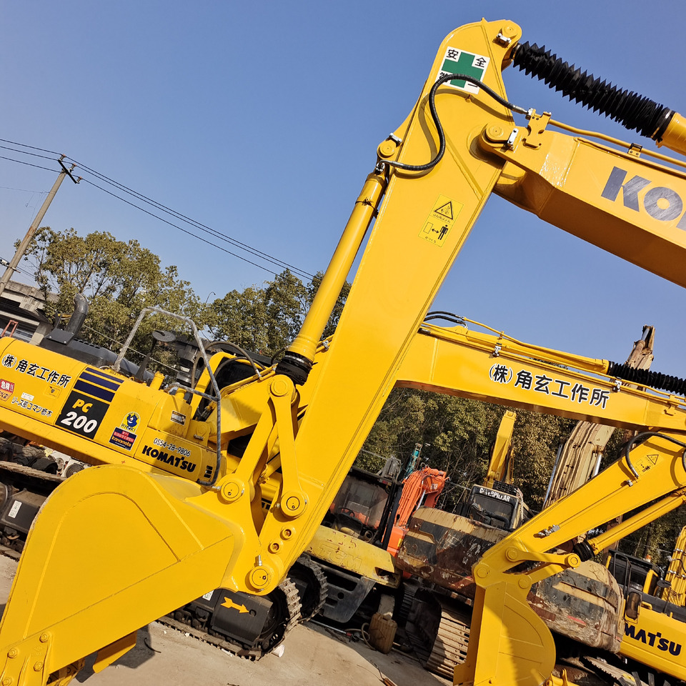 Bager guseničar KOMATSU PC200-8N1: slika 8