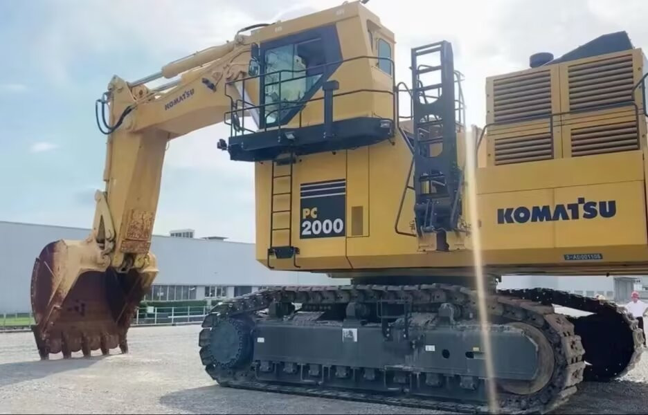 KOMATSU PC2000 200 TON EXCAVATOR - Rudarska mašina: slika 3 KOMATSU PC2000 200 TON EXCAVATOR - Rudarska mašina: slika 3