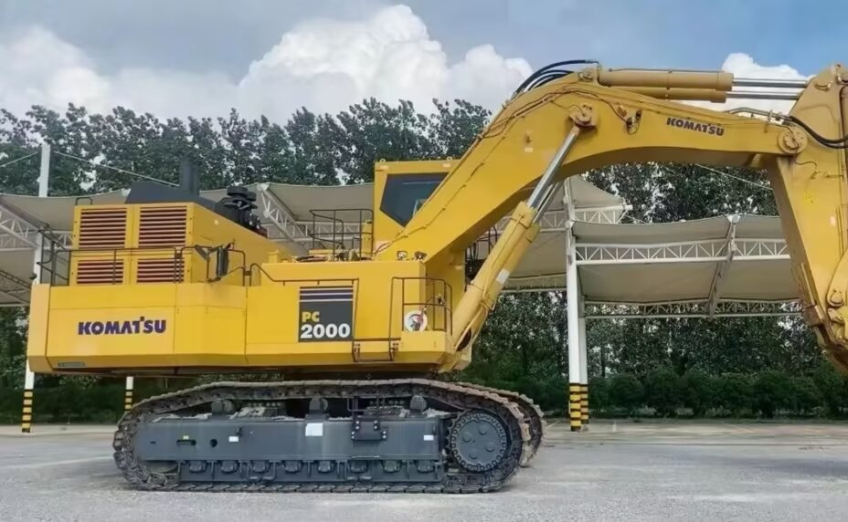 KOMATSU PC2000 200 TON EXCAVATOR MINING DIGGER - Rudarska mašina: slika 3 KOMATSU PC2000 200 TON EXCAVATOR MINING DIGGER - Rudarska mašina: slika 3