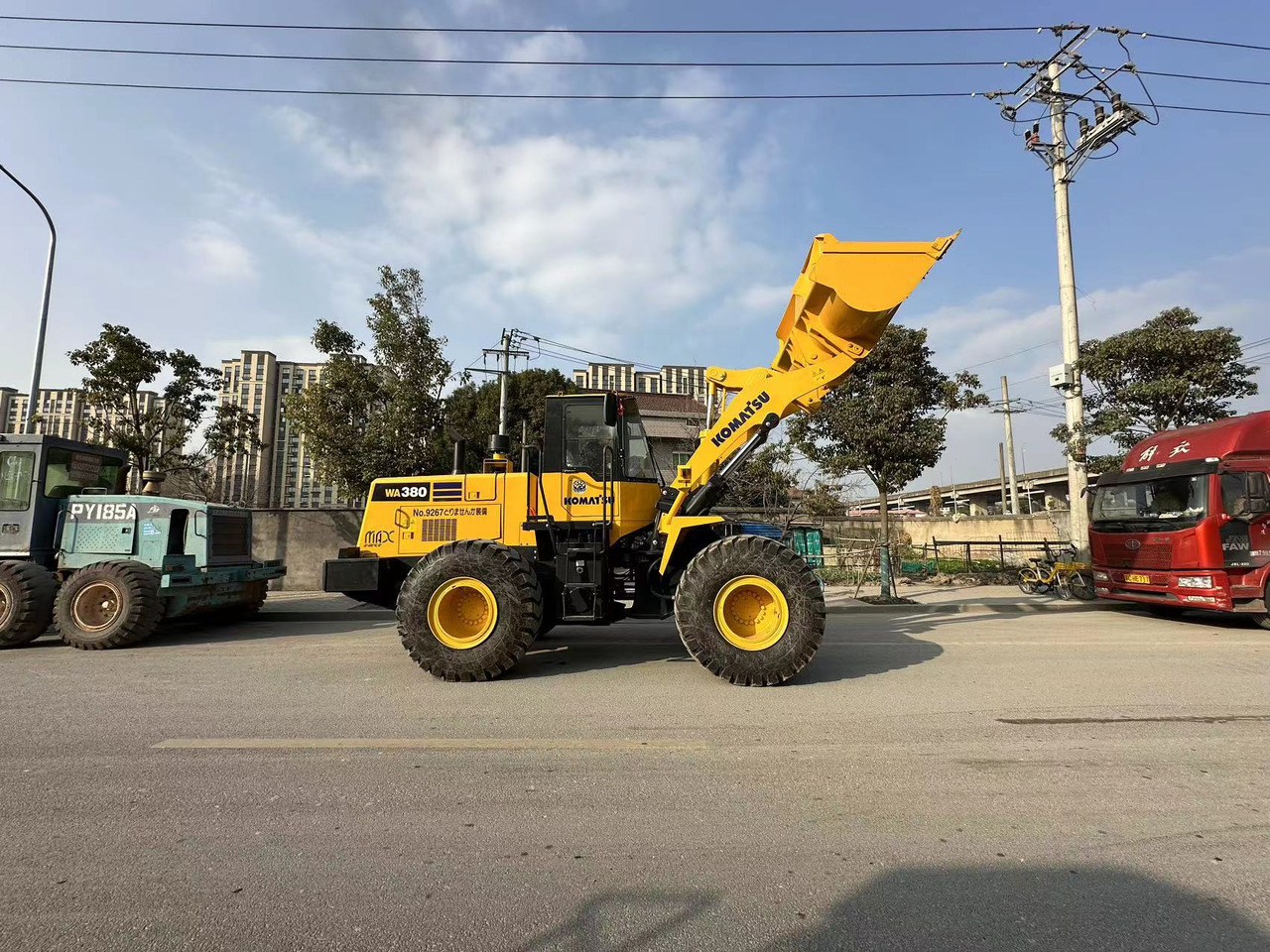 KOMATSU WA380 - Utovarivač točkaš: slika 5 KOMATSU WA380 - Utovarivač točkaš: slika 5