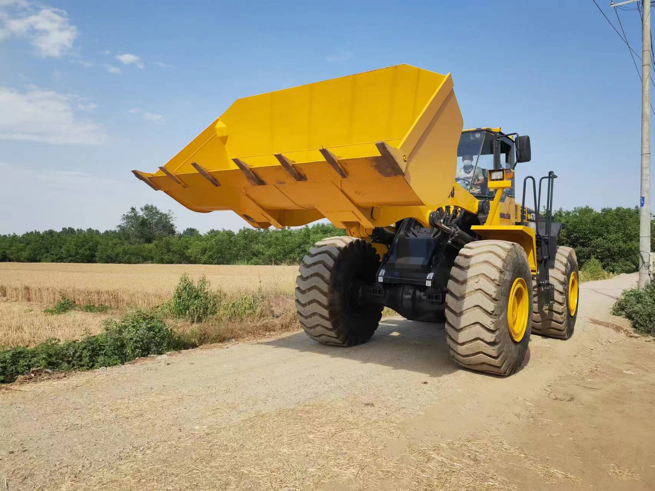 KOMATSU WA470 - Utovarivač točkaš: slika 4 KOMATSU WA470 - Utovarivač točkaš: slika 4