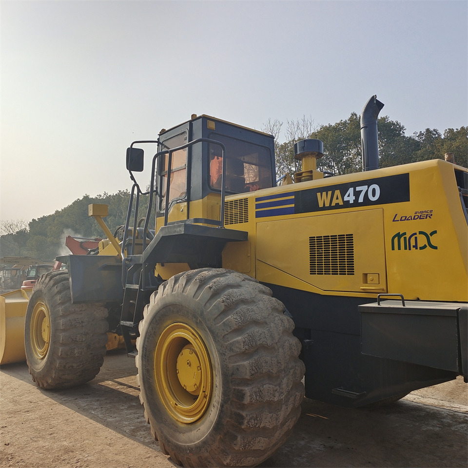 Utovarivač točkaš KOMATSU WA470: slika 1