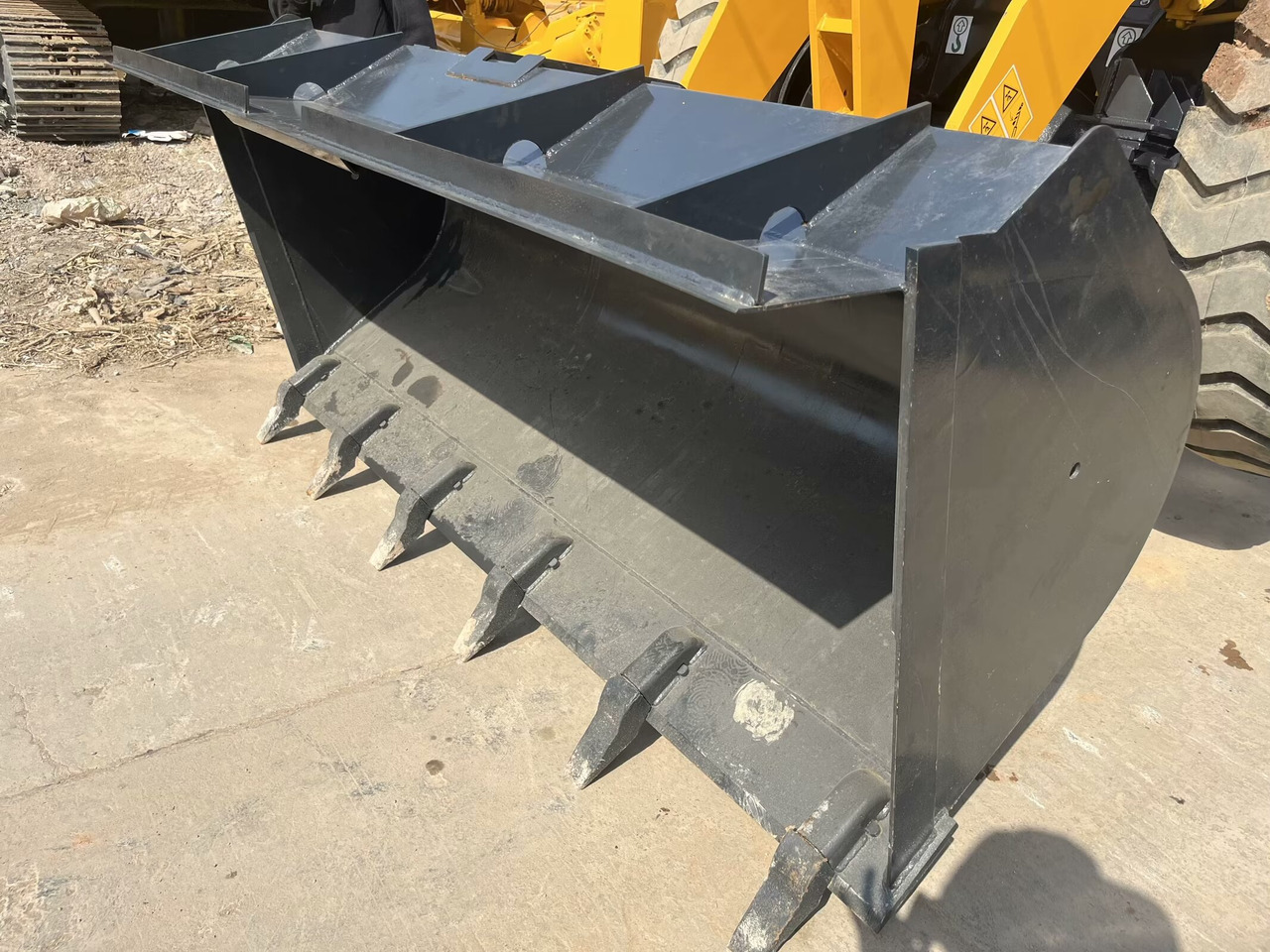 LIUGONG 835 - Utovarivač točkaš: slika 4 LIUGONG 835 - Utovarivač točkaš: slika 4