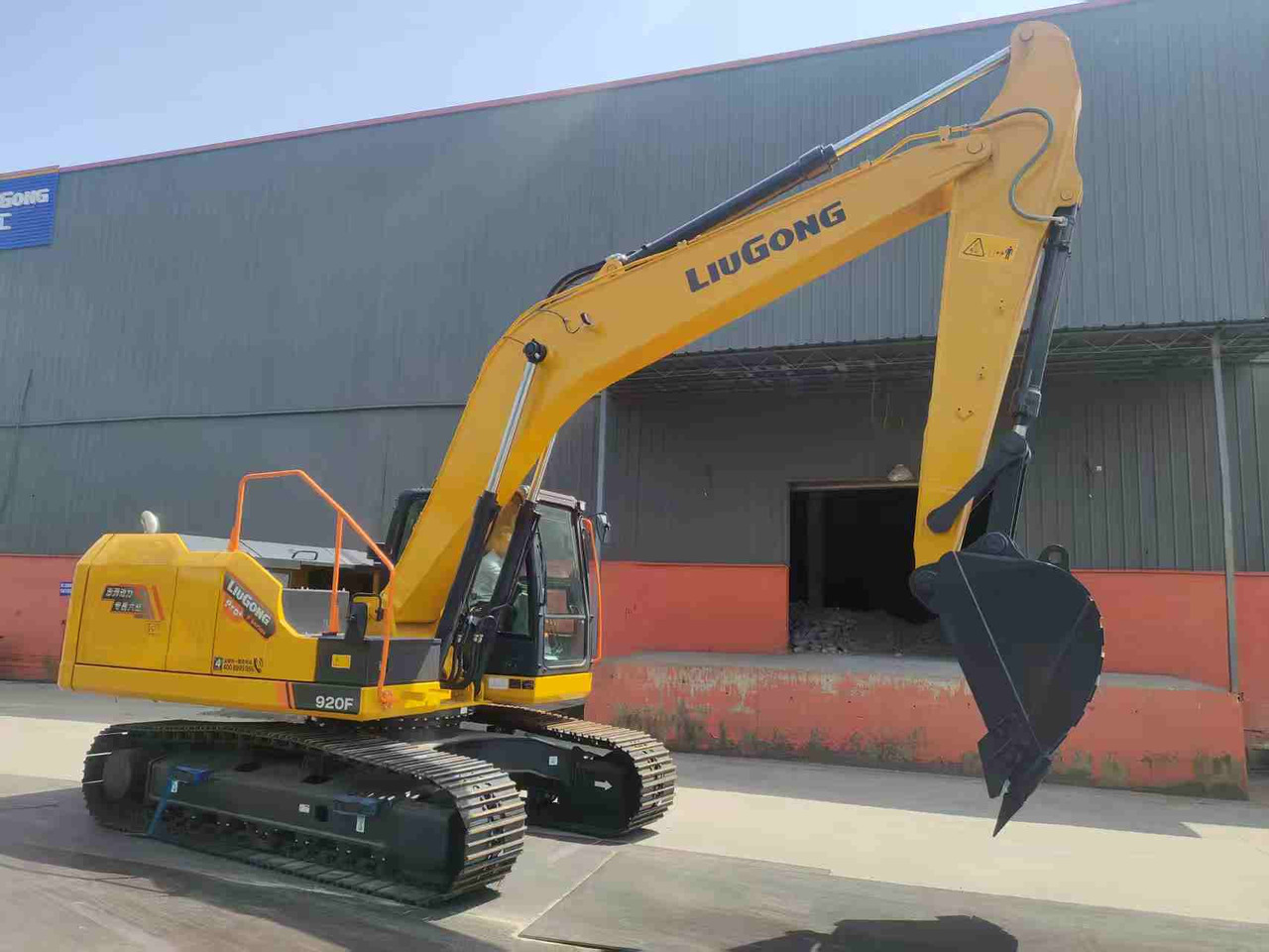 LIUGONG 920FG4 100% Brand New 21.5 TON 20 TON - Bager guseničar: slika 3 LIUGONG 920FG4 100% Brand New 21.5 TON 20 TON - Bager guseničar: slika 3