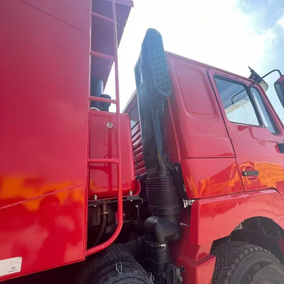SHACMAN F3000 8*4 DUMP TRUCK - Istovarivač: slika 4 SHACMAN F3000 8*4 DUMP TRUCK - Istovarivač: slika 4