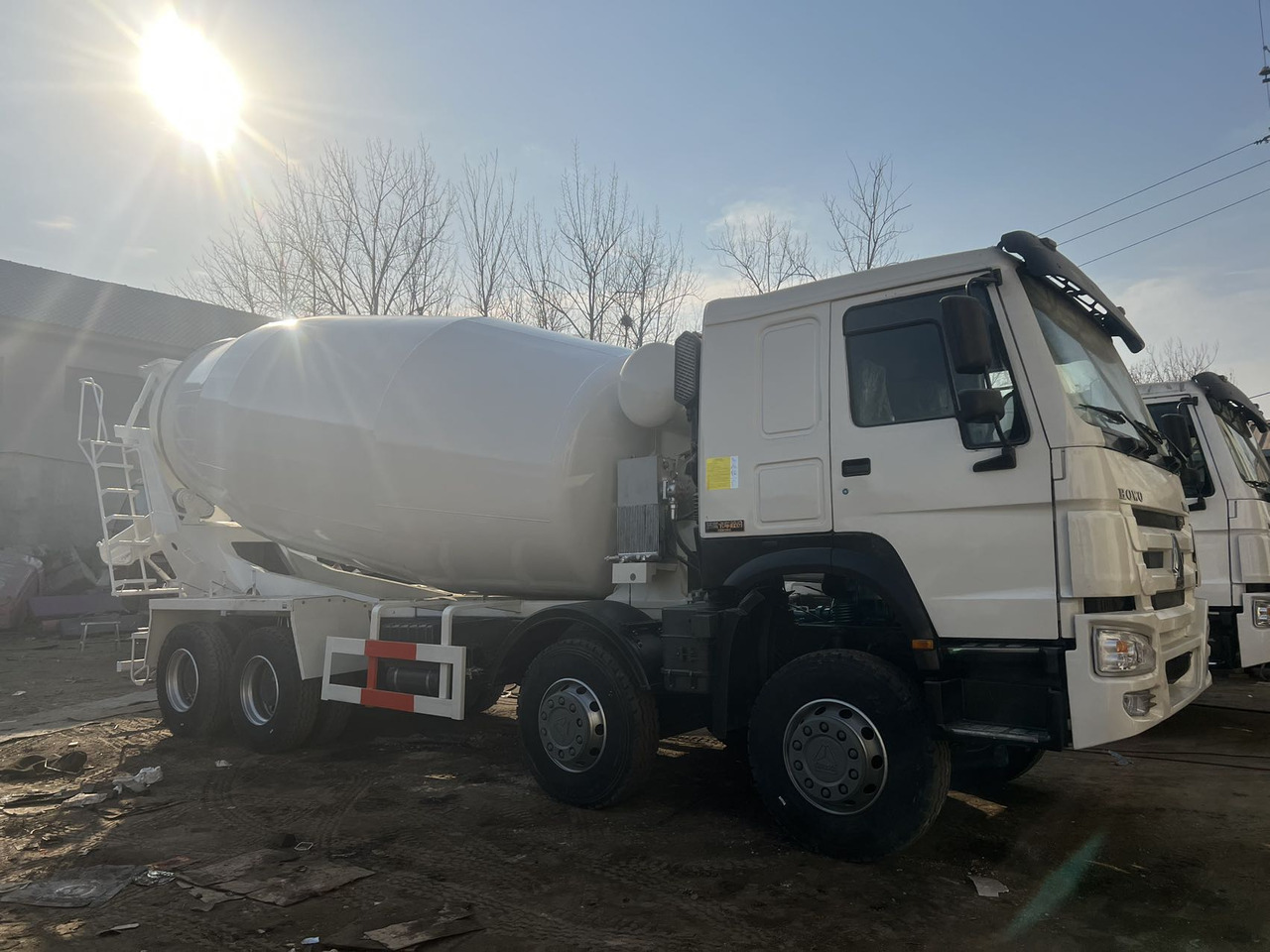 SINOTRUK HOWO 16 CBM CAPACITY - Mikser za beton: slika 3 SINOTRUK HOWO 16 CBM CAPACITY - Mikser za beton: slika 3