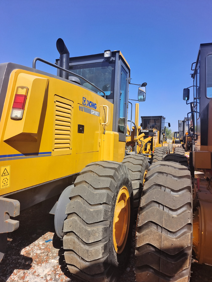 XCMG GR1803 WITH RIPPER - Grejder: slika 5 XCMG GR1803 WITH RIPPER - Grejder: slika 5