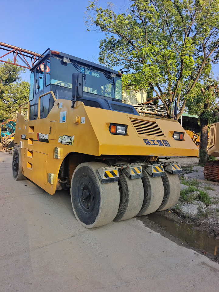 Kombinovani valjak XCMG XP263: slika 1