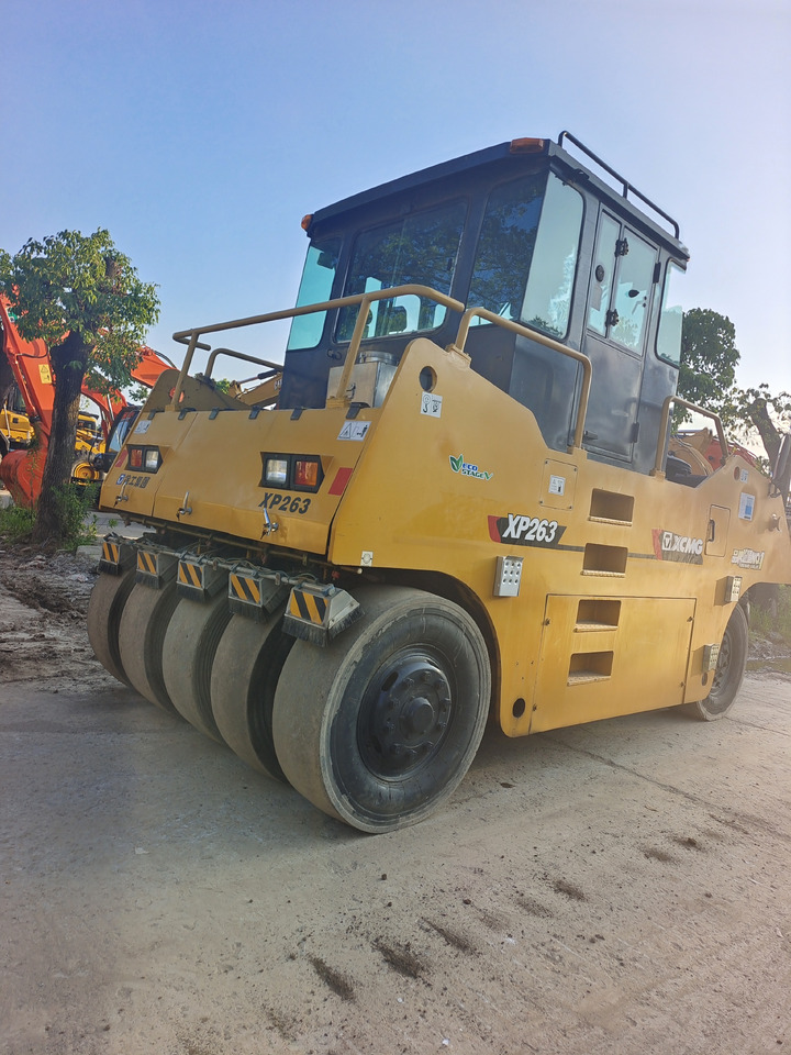 XCMG XP263 - Pneumatski valjak: slika 4 XCMG XP263 - Pneumatski valjak: slika 4